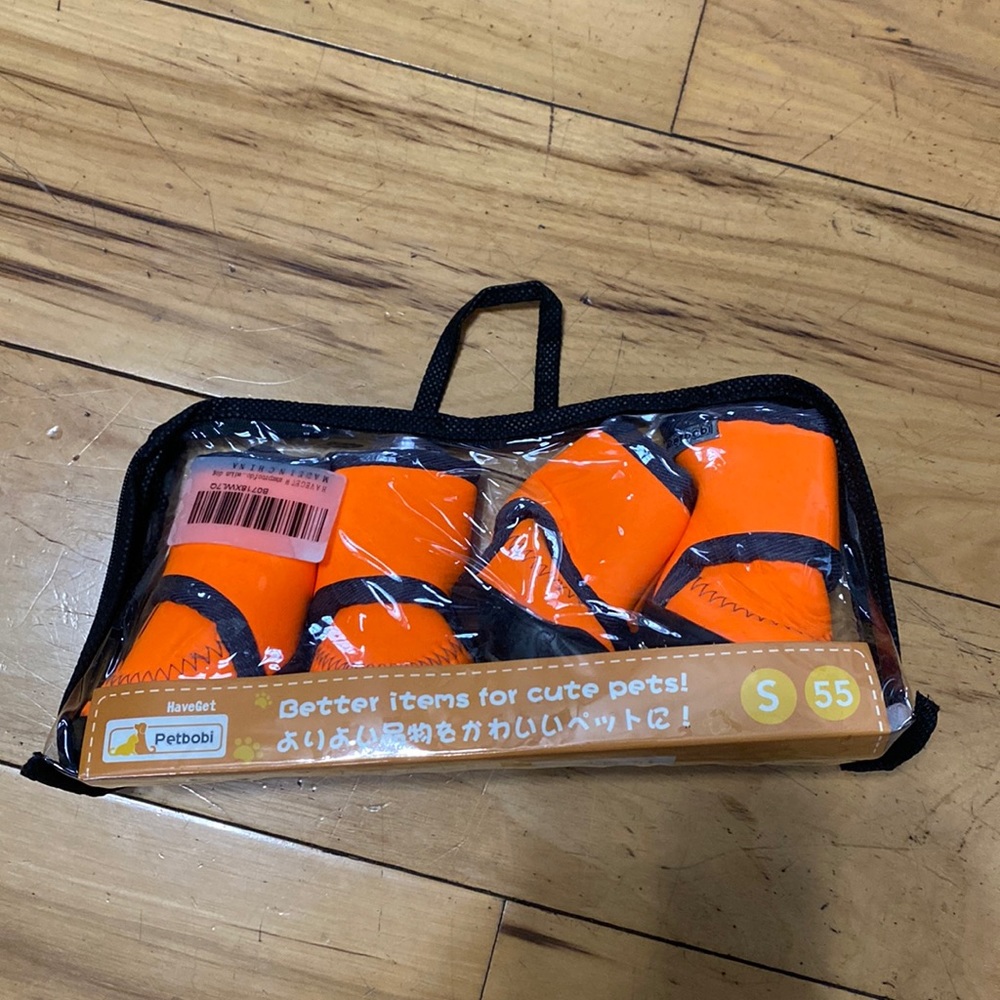 NWT DOG BOOTS